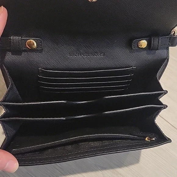 Michael Kors Purse - Picture 6 of 6